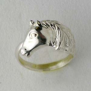 Bague cheval 2025